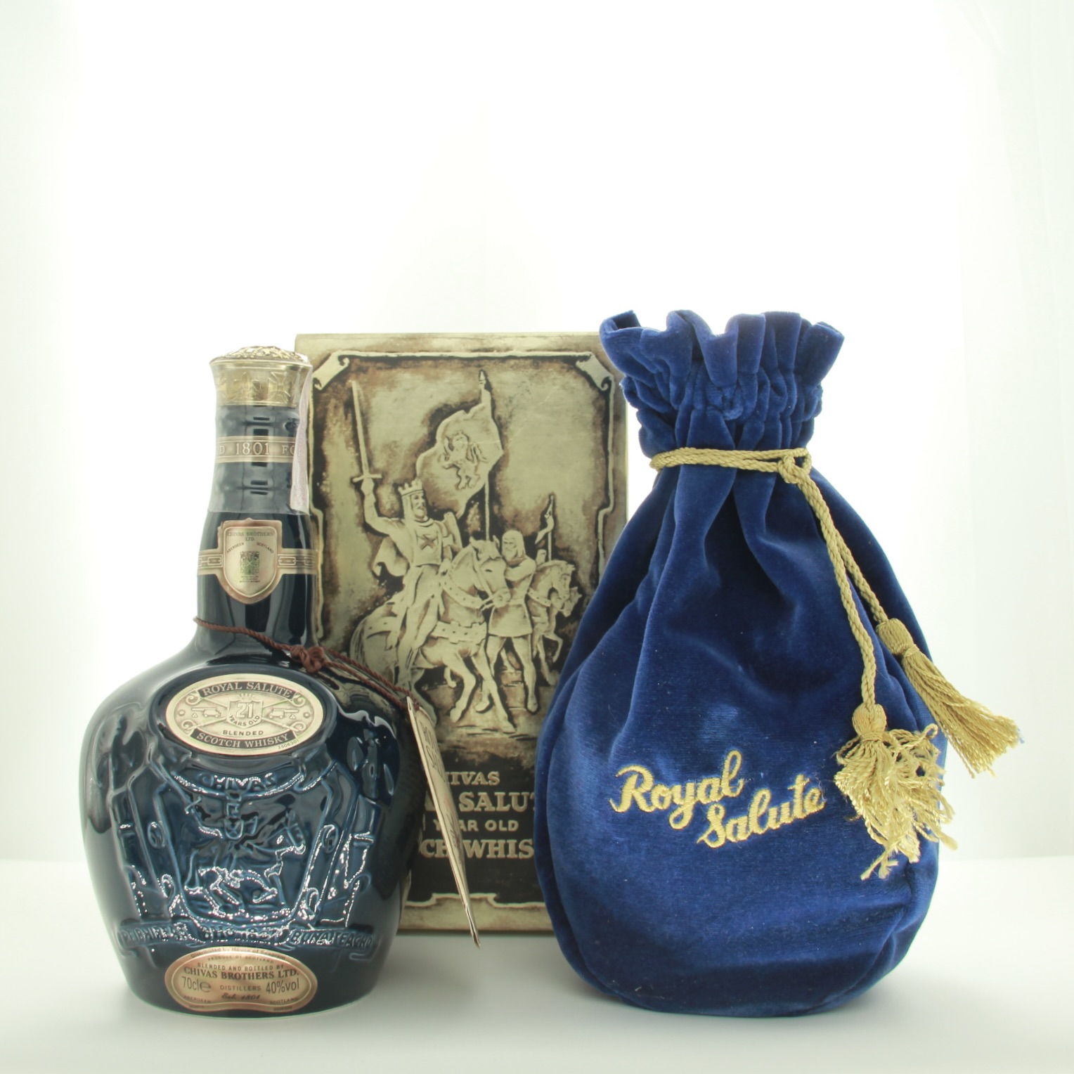 Chivas Royal Salute 21 Years Old Sapphire Decanter 1980s 70cl 40% Scotland Whisky 
