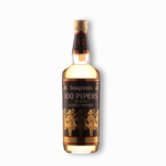 Seagram’s 100 Pipers De Luxe Blended Scotch Whisky (1980s Bottling) – whisky bottle