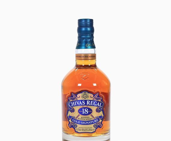 Chivas Regal – 18 Year Old (Gold Signature) 75cl Whisky 