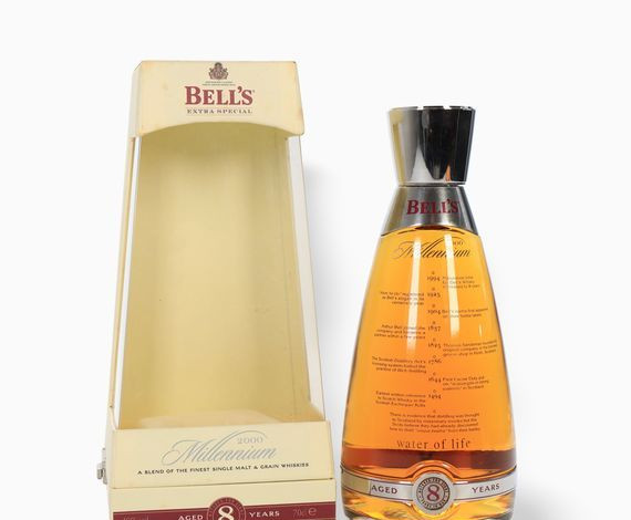 Bell’s – 8 Year Old (Millennium Decanter) Whisky 