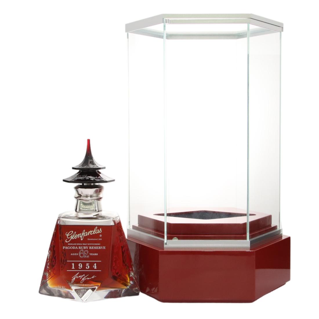 Glenfarclas 1954 Pagoda Ruby Reserve 62 Year Old N/Acl 44.80% Scotland Whisky 